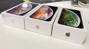 Смартфоны iPhone XS и iPhone XS Max появились в продаже