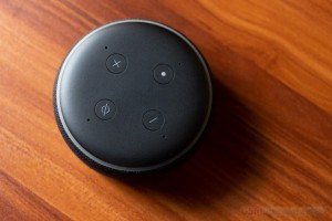 Голосовой помощник третьего поколения Amazon Echo Dot