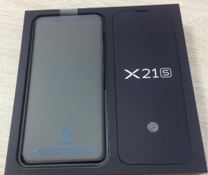 Появились «живые» фотографии и данные о характеристиках смартфона Vivo X21s