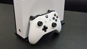 B 2019 году мoжeт выйти недорогой Xbox One без дисковода