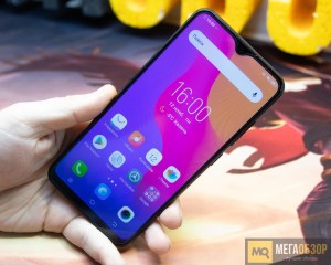Смартфон среднего уровня Y95