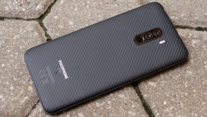 Xiaomi продала 700 000 Pocophone F1 за три месяца 