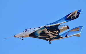 SpaceShipTwo Virgin Galactic впервые достигает космоса