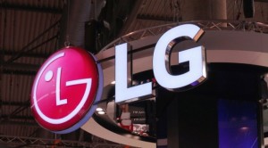  LG выпустила монитор 32QK500-W с 31,5-дюймовым экраном