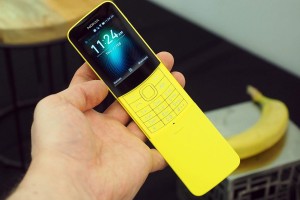 Nokia 8110 4G получит поддержку WhatsApp