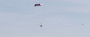 DJI оснащает свои дроны парашютом, в качестве меры безопасности