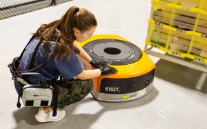 Amazon выпустила робототехнический жилет для защиты сотрудников от роботов