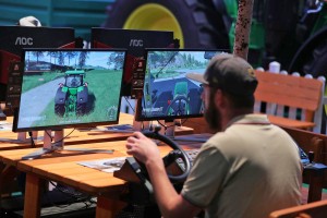 Чемпионат популярной игры Farming Simulator