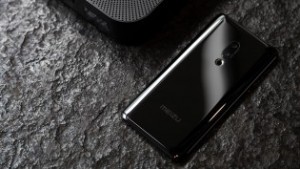 Meizu Zero - смартфон без физических кнопок и разъемов