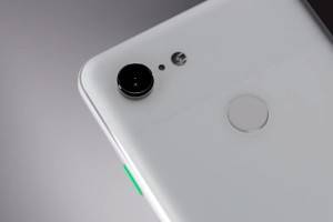 Новое фото сравнивает камеры Google Pixel 3 с iPhone XS в ночной съемке