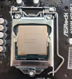 Процессор Intel Core i9-9900T