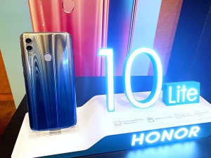 Honor 10 Lite оснащен 24-мегапиксельной селфи-камерой за $ 288  