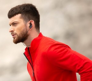 Xiaomi представила наушники Mi Sports Basic Bluetooth с защитой от влаги по уровню IPX4