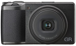 Ricoh анонсировала компактный фотоаппарат премиум-класса GR III