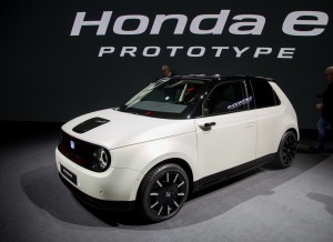 Крошечный автомобиль Honda Urban EV Concept
