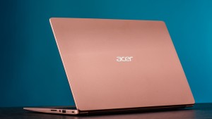 Ноутбук  с тонким корпусом Acer Swift 1