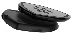 BlackBerry выпустила беспроводное зарядное устройство Wireless Charger.