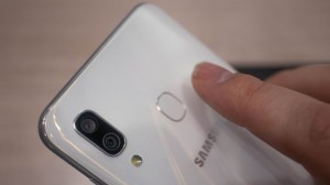 Смартфон Samsung Galaxy A40 с двойной камерой показали на рендерах