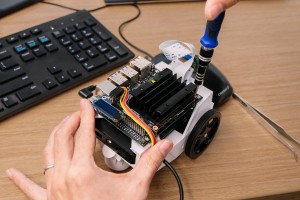 Компьютер с искусственным интеллектом NVIDIA Jetson Nano за $ 99