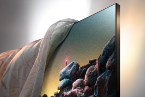 Новый QLED телевизор Samsung оценен в 1,3 млн рублей 