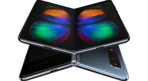 Себестоимость складного смартфона Samsung Galaxy Fold оценена в $1200 