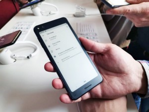 Hisense пришла на российский рынок смартфонов. Официальные цены