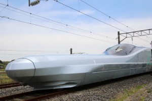 Япония провела испытания сверхскоростного поезда Alfa-X