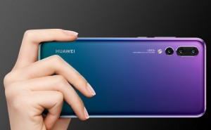 Samsung активно переманивает пользователей Huawei