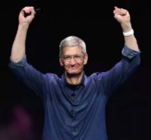 Торговая война США с Китаем вряд ли приведет к росту цен на продукцию Apple — Тим Кук
