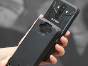 Защищенный смартфон Doogee S90 