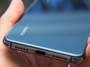 Живые фото подтверждают прямоугольную камеру в Huawei Mate 30 