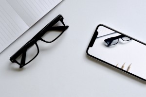 Apple запатентовала очки AR для людей с нарушениями зрения 