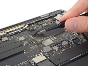 Новый MacBook Pro 13 лучше не ломать