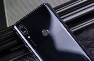 Смартфон Huawei P Smart Pro получил большой дисплей