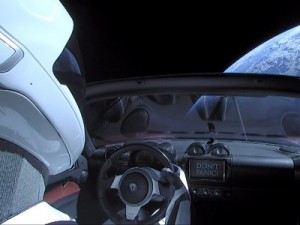 Электромобиль Tesla в космосе