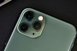 iPhone 11 или iPhone 11 Pro. Какой смартфон выбрать?