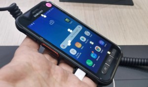 Представлен защищенный смартфон Samsung XCover FieldPro