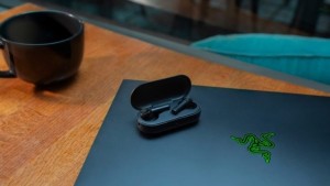 Razer представила беспроводные наушники Hammerhead TWS