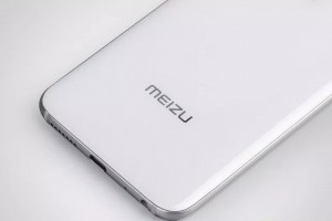 Появились изображения флагманского смартфона Meizu 17