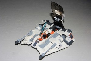 Обзор набора LEGO «Star Wars. Snowspeeder - 20th Anniversary Edition»