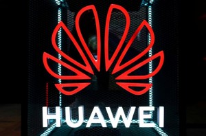 Huawei теряет позиции на рынке