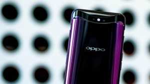 Смартфон OPPO Find X2 может похвастаться сверхбыстрой 50-Вт беспроводной зарядкой