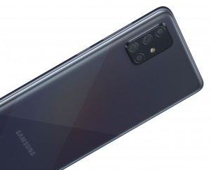 В России для предзаказа доступен новый смартфон Samsung Galaxy A71