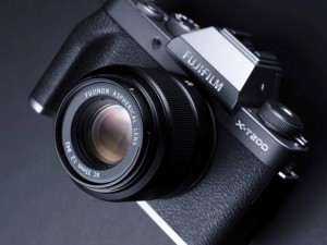 Fujifilm представила доступный объектив