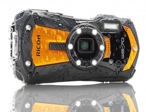 Представлена защищенная фотокамера Ricoh WG-70