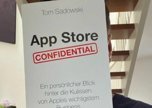 Apple пытается запретить книгу из-за наличия в ней коммерческой тайны 