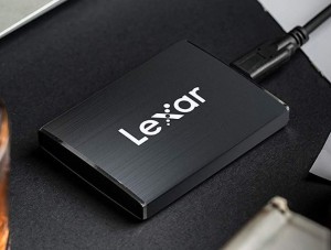 Lexar представила накопители серии SL100 Pro