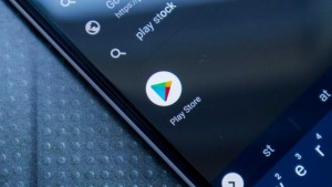 Темная тема Google Play теперь доступна всем пользователям Android