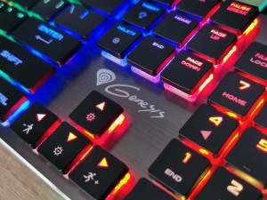 Компания Genesis представила механическую клавиатуру Thor 420