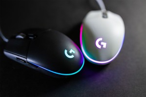 Игровая мышь Logitech G102 LIGHTSYNC появится в мае